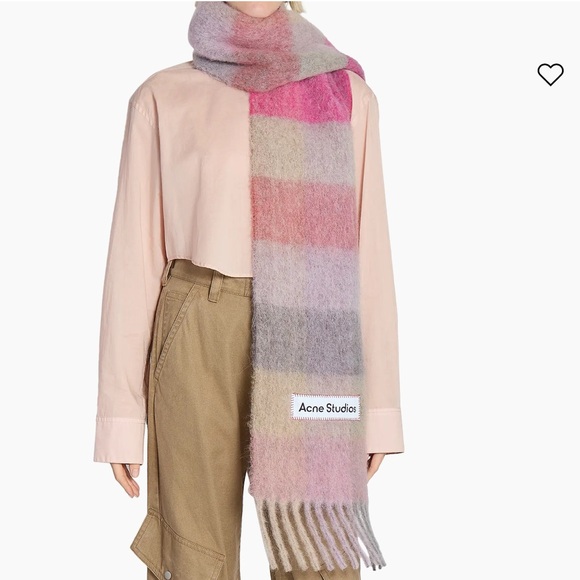 Acne Studios

Vally Check Scarf - Picture 2 of 7